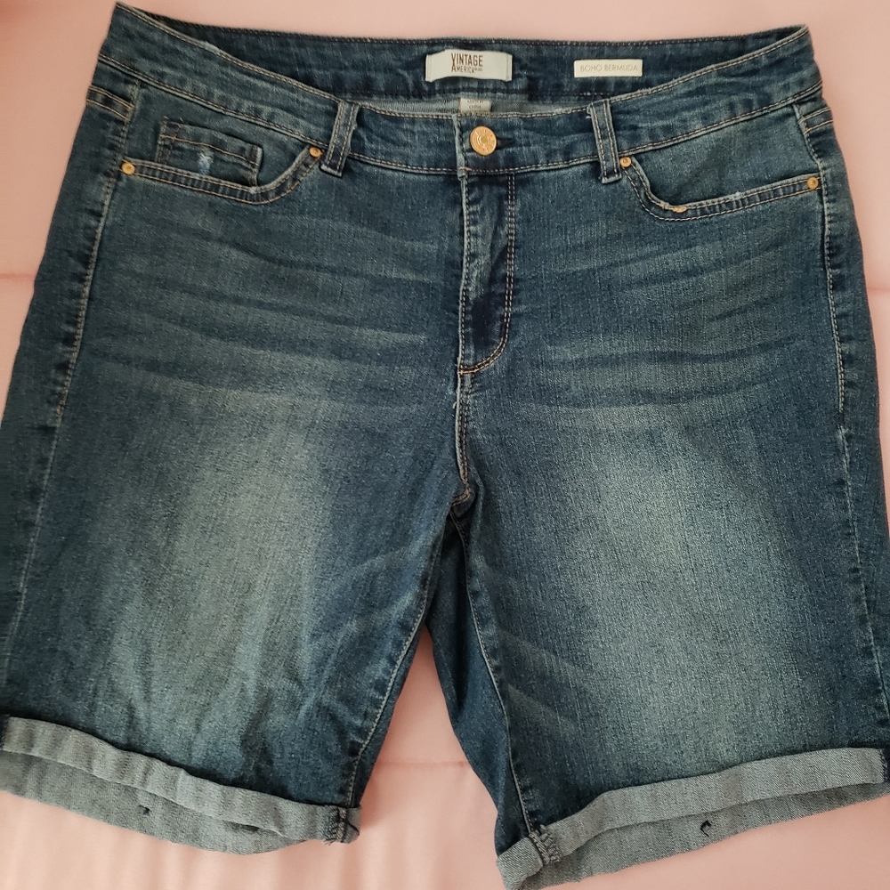 Vintage America Boho Bermuda Shorts